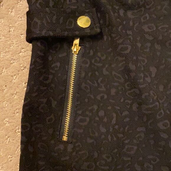 Chico’s dress. Size 00. Black leopard print. Excellent condition. - Picture 3 of 6